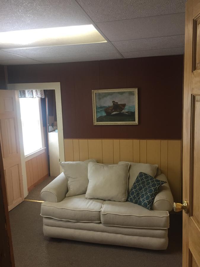 The Wheelhouse Inn Pine Hill Exteriör bild