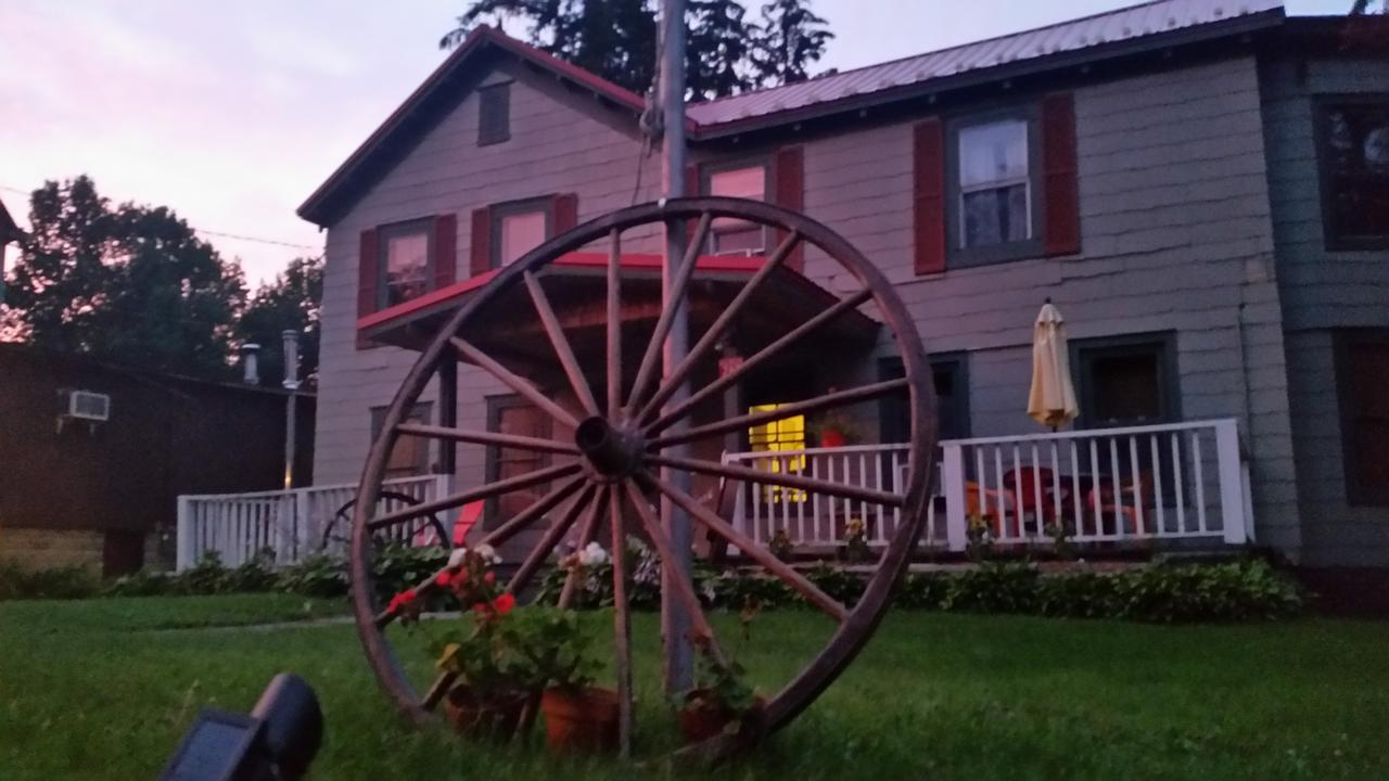 The Wheelhouse Inn Pine Hill Exteriör bild